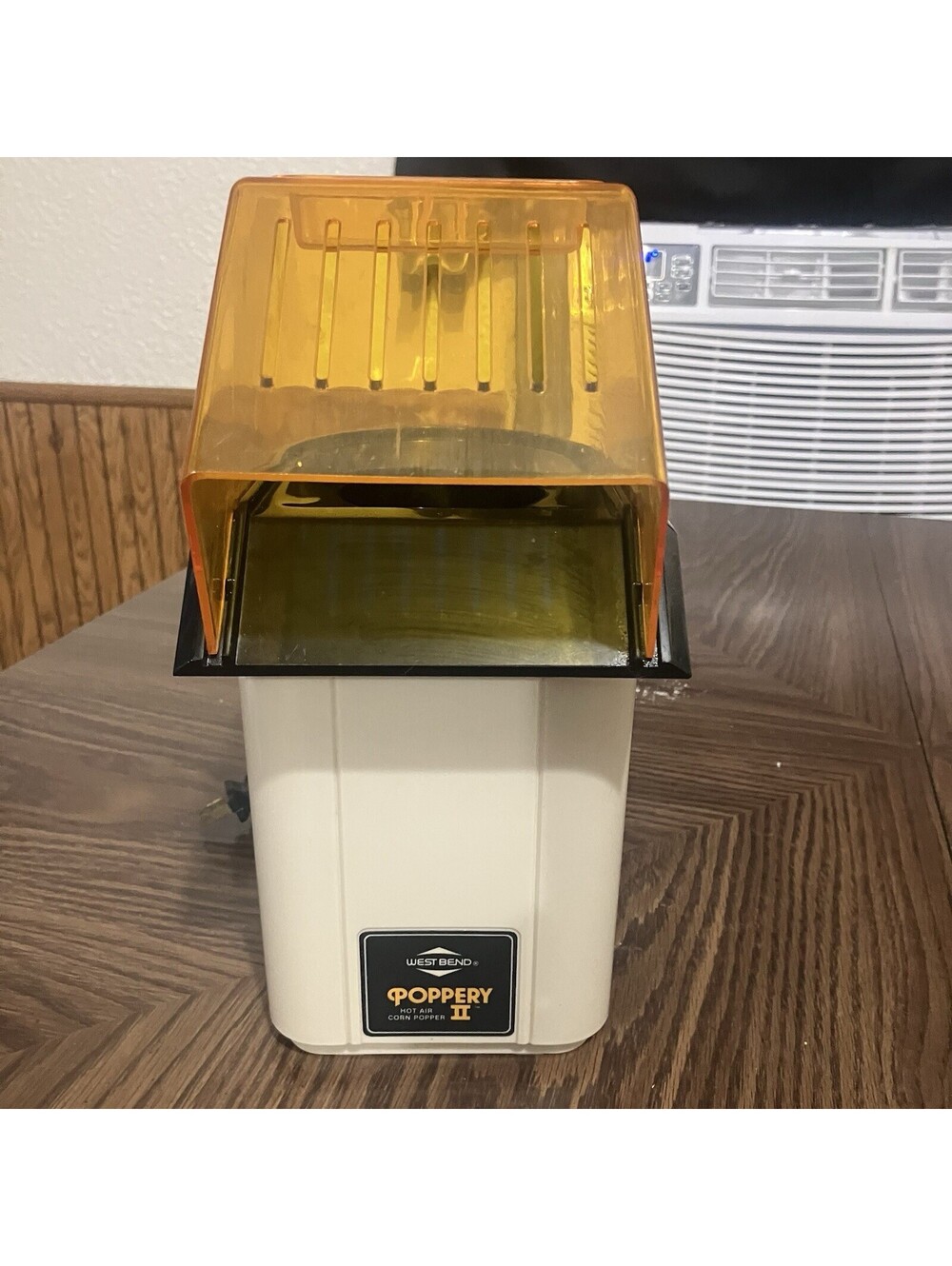 West Bend Poppery II 4 Qt Hot Air Popcorn Popper Model 82102 USA - tested-works